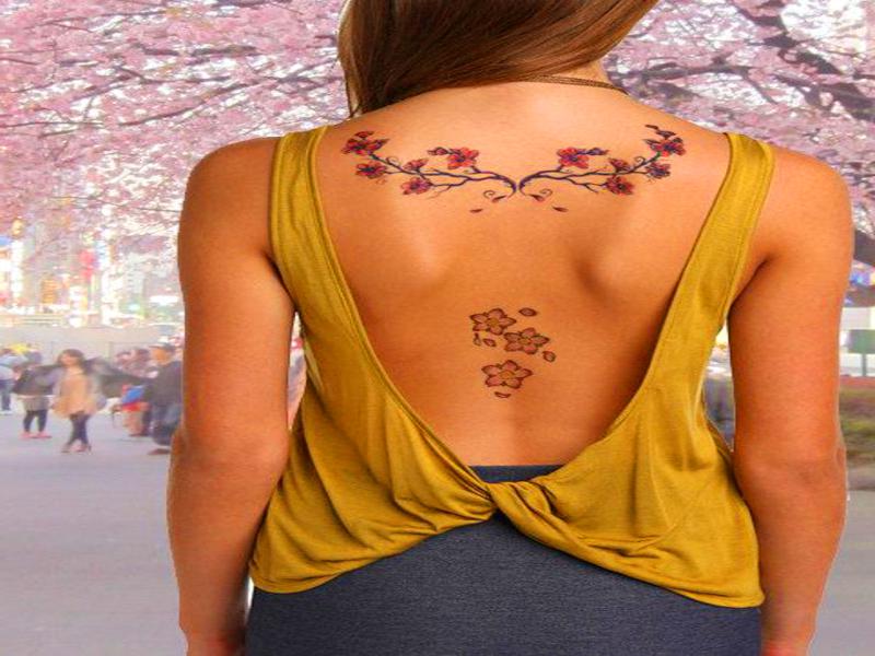 tatuajes mujer - tattoo en la espalda